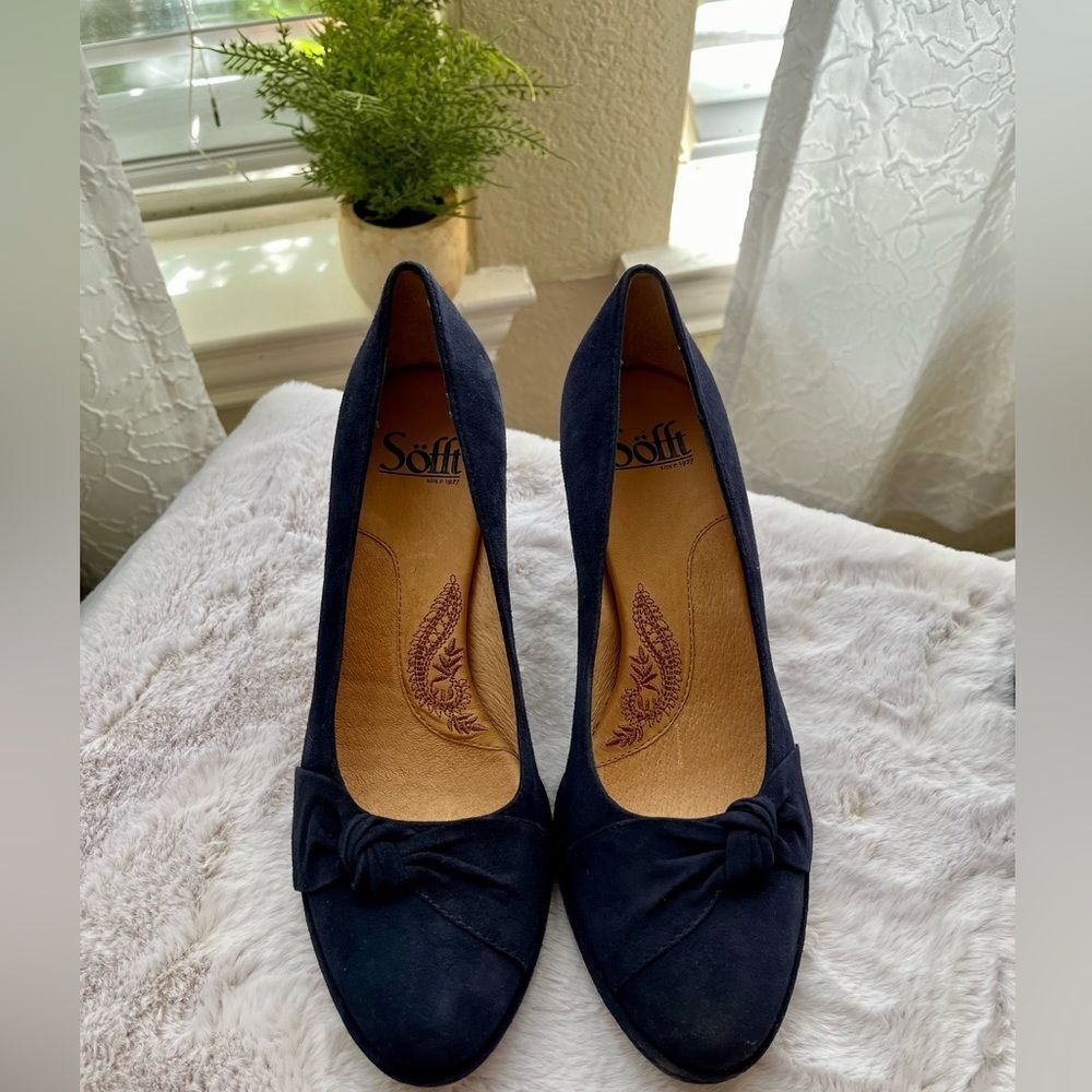 Sofft Brand Shoes Ladies Size 6.5 Blue Suede Bow Pumps MSRP $89